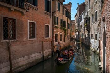 Gondola on de la Verona Canal in St. Mark district in Venice.