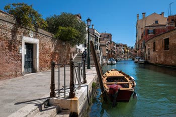 Sensa Canal and Bank in front of the Brazzo Bridge, in the Cannaregio district in Venice.