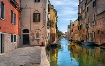 The Sensa Canal and the dei Mori Bank in the Cannaregio district in Venice.