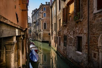 De la Panada Canal and the Van Axel Palace in the Cannaregio district in Venice.