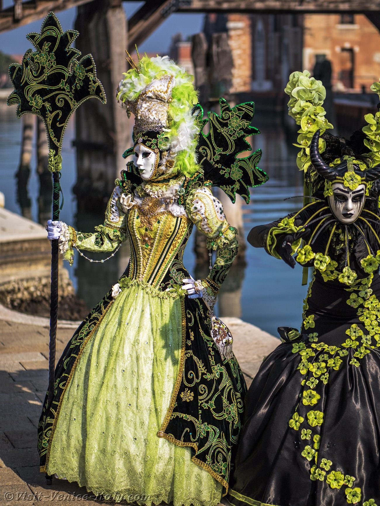 Шемякин карнавальные венецианские костюмы