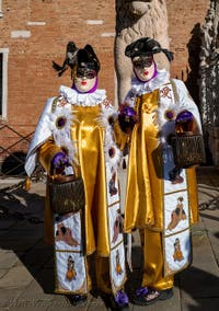 Venetian Carnival Masks and Costumes, Nobles and Bird Catchers at the Arsenal.