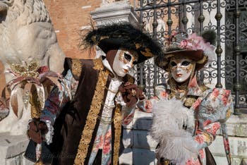 Nobles in bloom at the Arsenal, the masks and costumes of the Venetian Carnival.