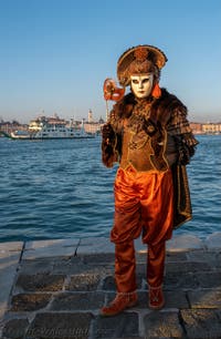 Venetian Carnival masks and costumes, The Man with the Mask at San Giorgio Maggiore