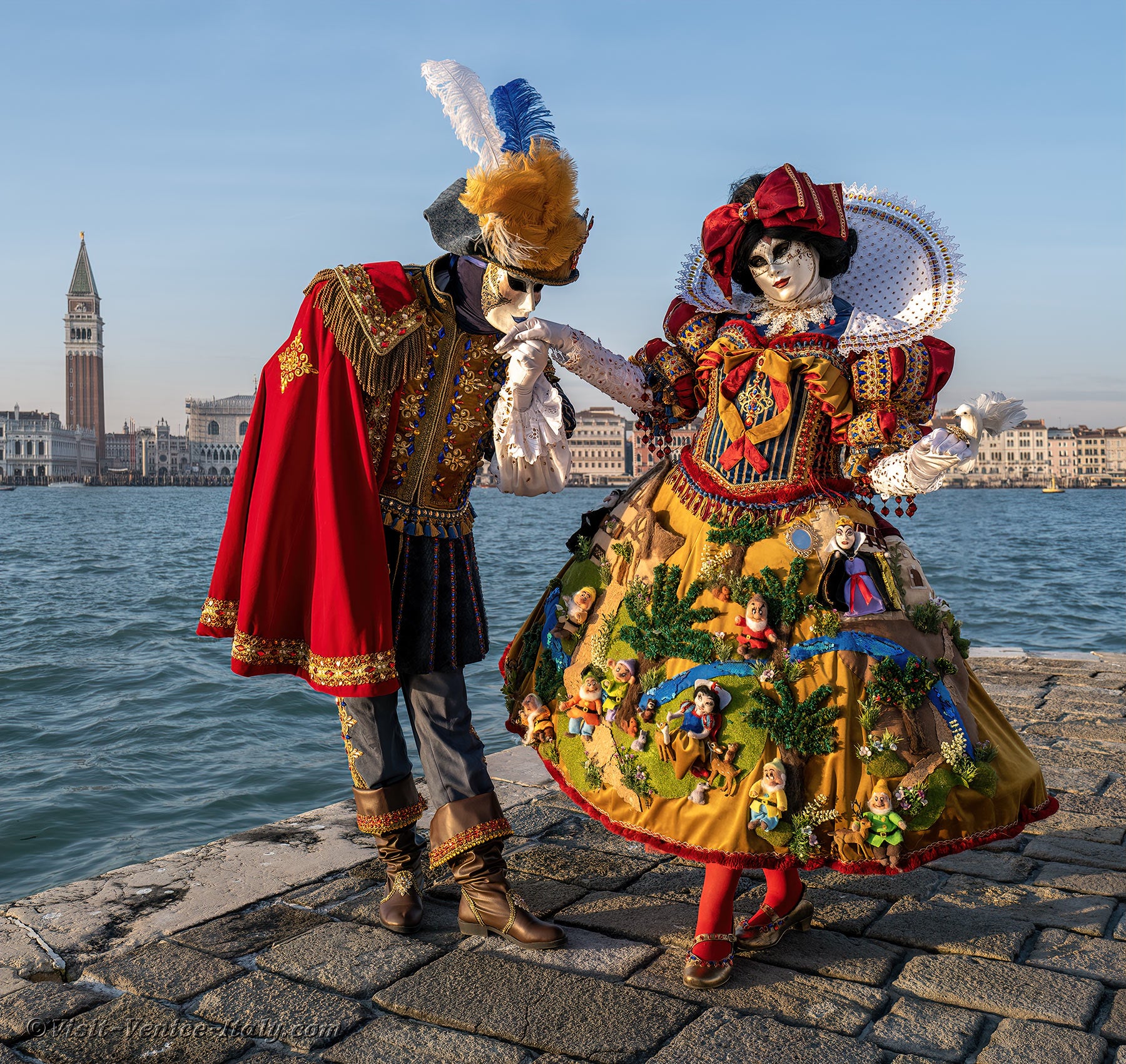 Venice Carnival Masks Costumes 006 
