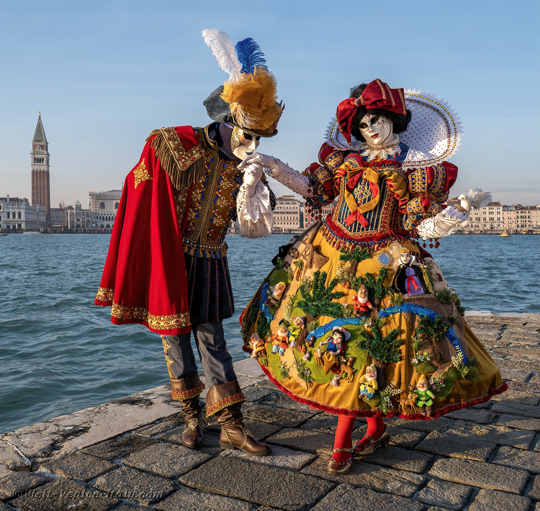 Venice Summer Fest 2024 Caryn Cthrine   Venice Carnival Masks Costumes 006 