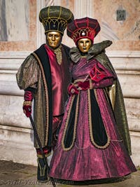 Venice Carnival's Costume and Mask 