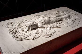 Jago, The Veiled Son, Chapel of the Bianchi, Basilica of San Severo fuori le mura in Naples, Italy