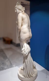 Modest Aphrodite (Capitoline type), Herculaneum, Archaeological Museum of Naples, Italy