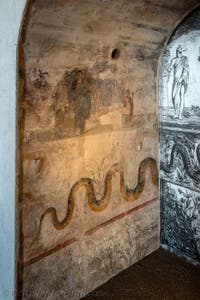 Sacrarium niche, Pompeii, Praedia di Giulia Felice, Archaeological Museum of Naples