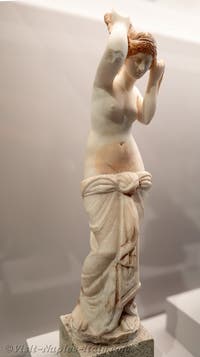 Venus Anadyomene wringing out her hair, Casa del Camillo, Pompeii, Archaeological Museum of Naples, Italy