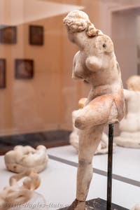 Venus removing her sandal, Casa del Centenario, Pompeii, Archaeological Museum of Naples, Italy