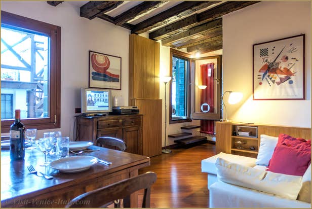 Flat Rental Corte Zappa in Venice, the lounge dining room