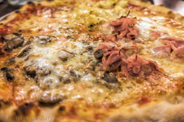 Pizzeria Trattoria Al Vecio Canton Venice Italy