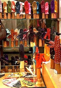 Gloves Fanny in Venice Italy